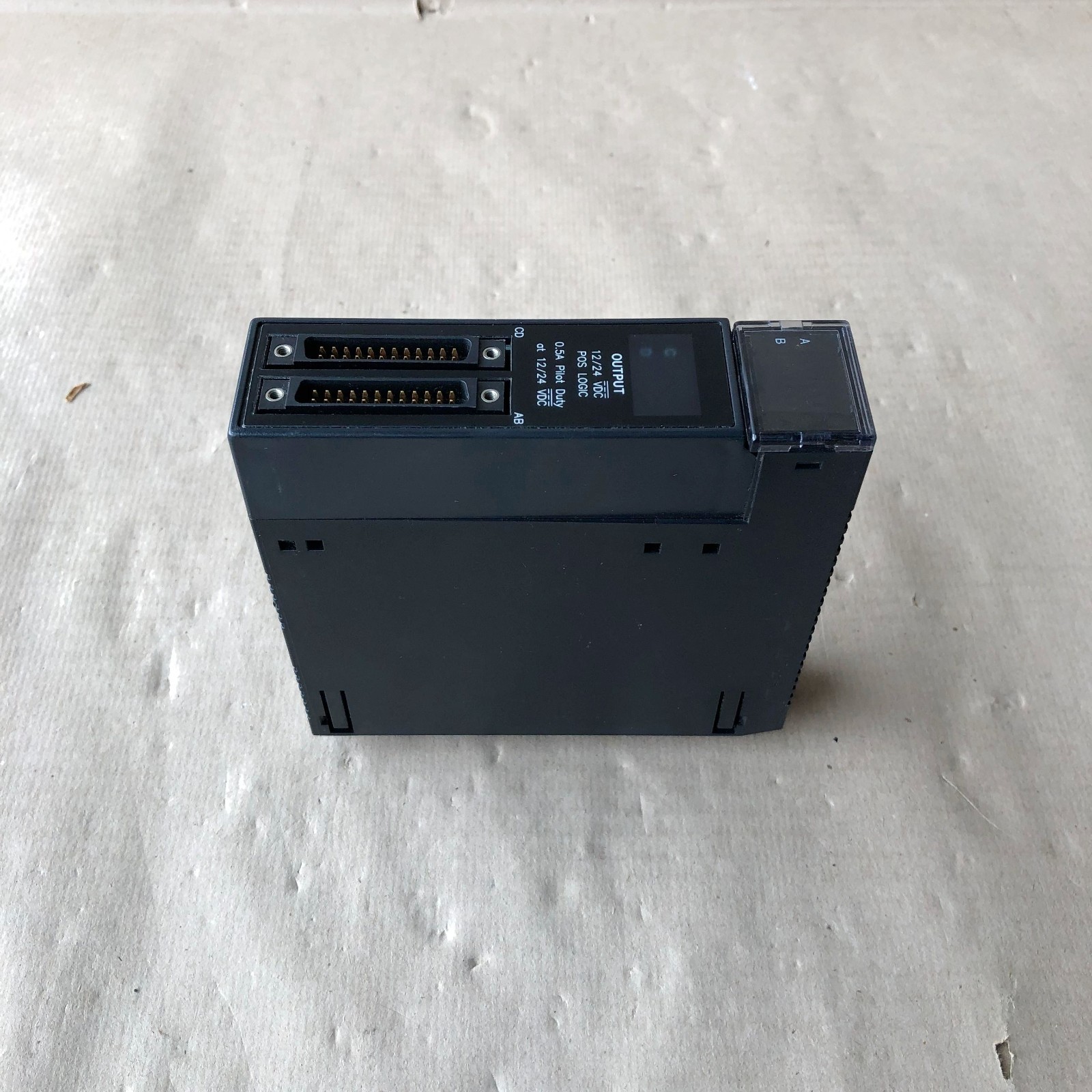GE FANUC IC693MDL753K OUTPUT MODULE 12/24VDC