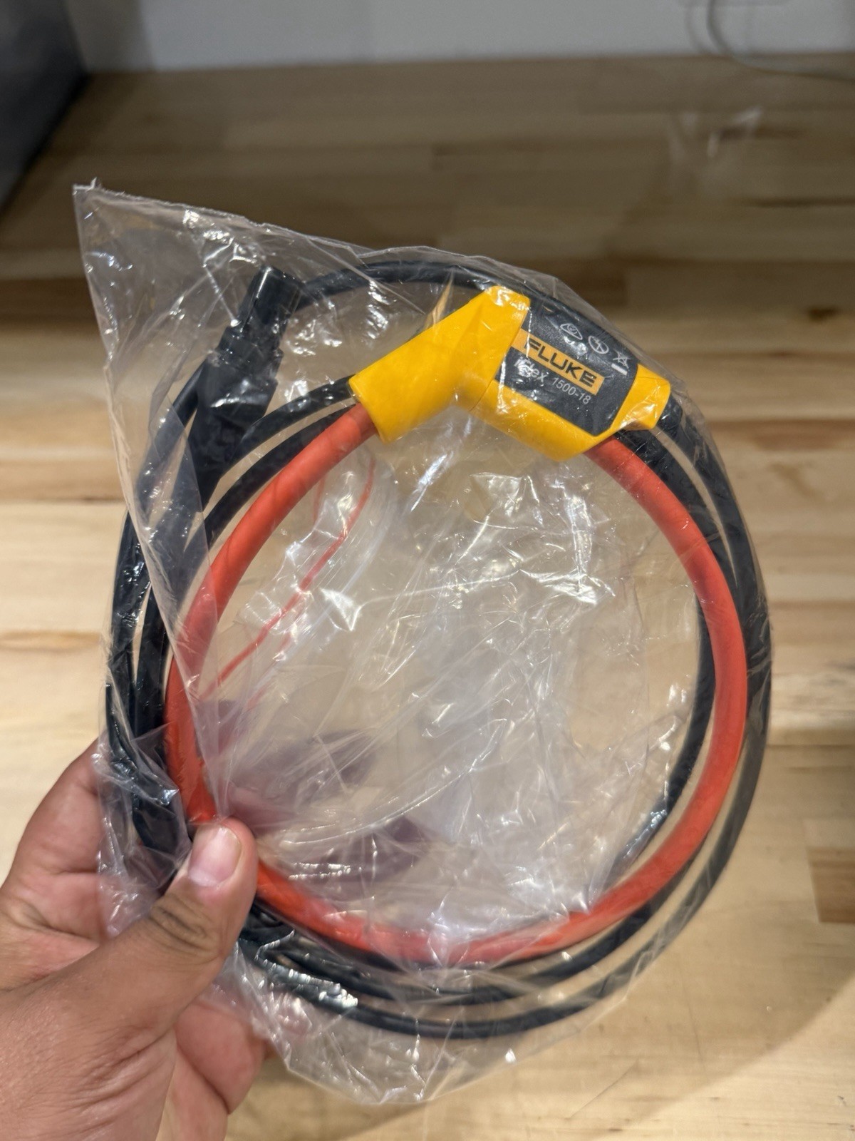 FLUKE iFLEX 1500-18 FLEXIBLE CURRENT CLAMP 1500A CAT III 1000V