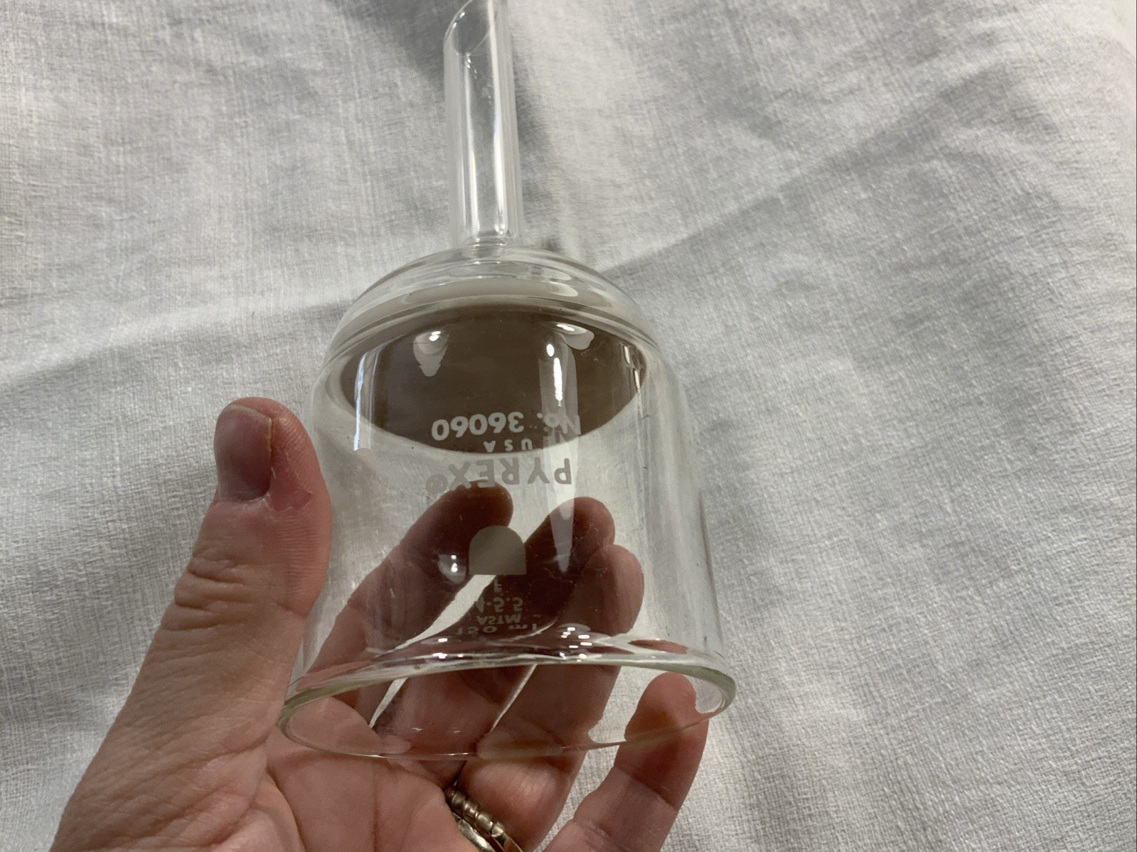 Pyrex 150mL Fritted Glass Buchner Funnel ASTM 4-5.5 Fine Laboratory 36060
