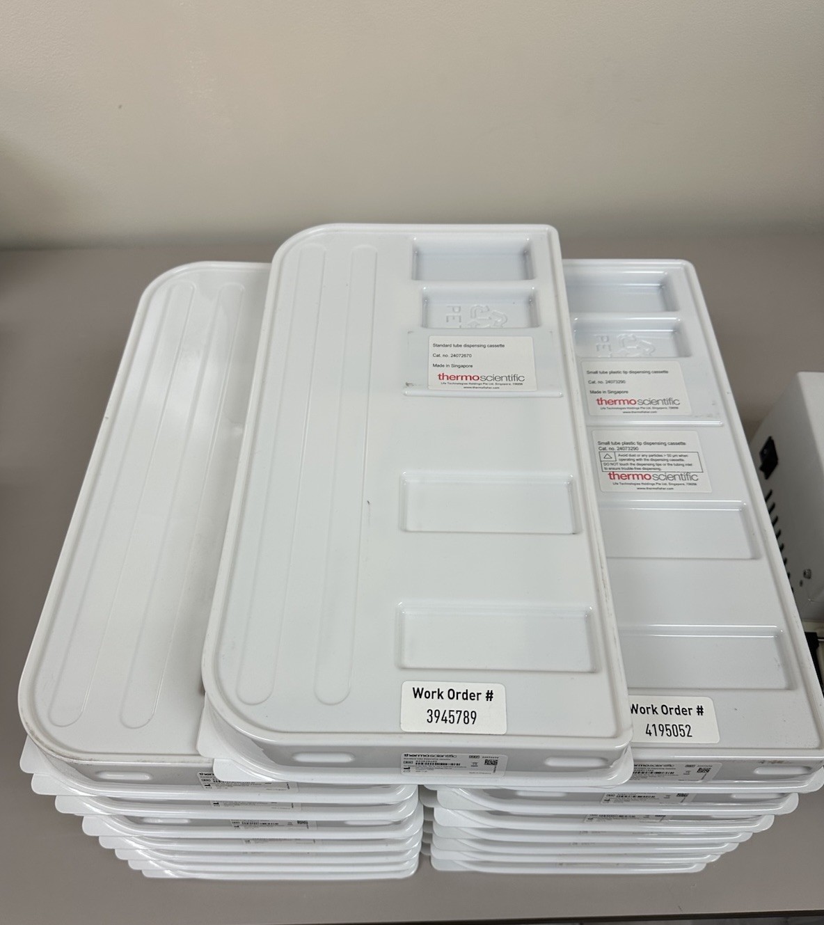 Labsystems Multidrop Microplate Dispenser with 15 Thermo Scientific Cassettes