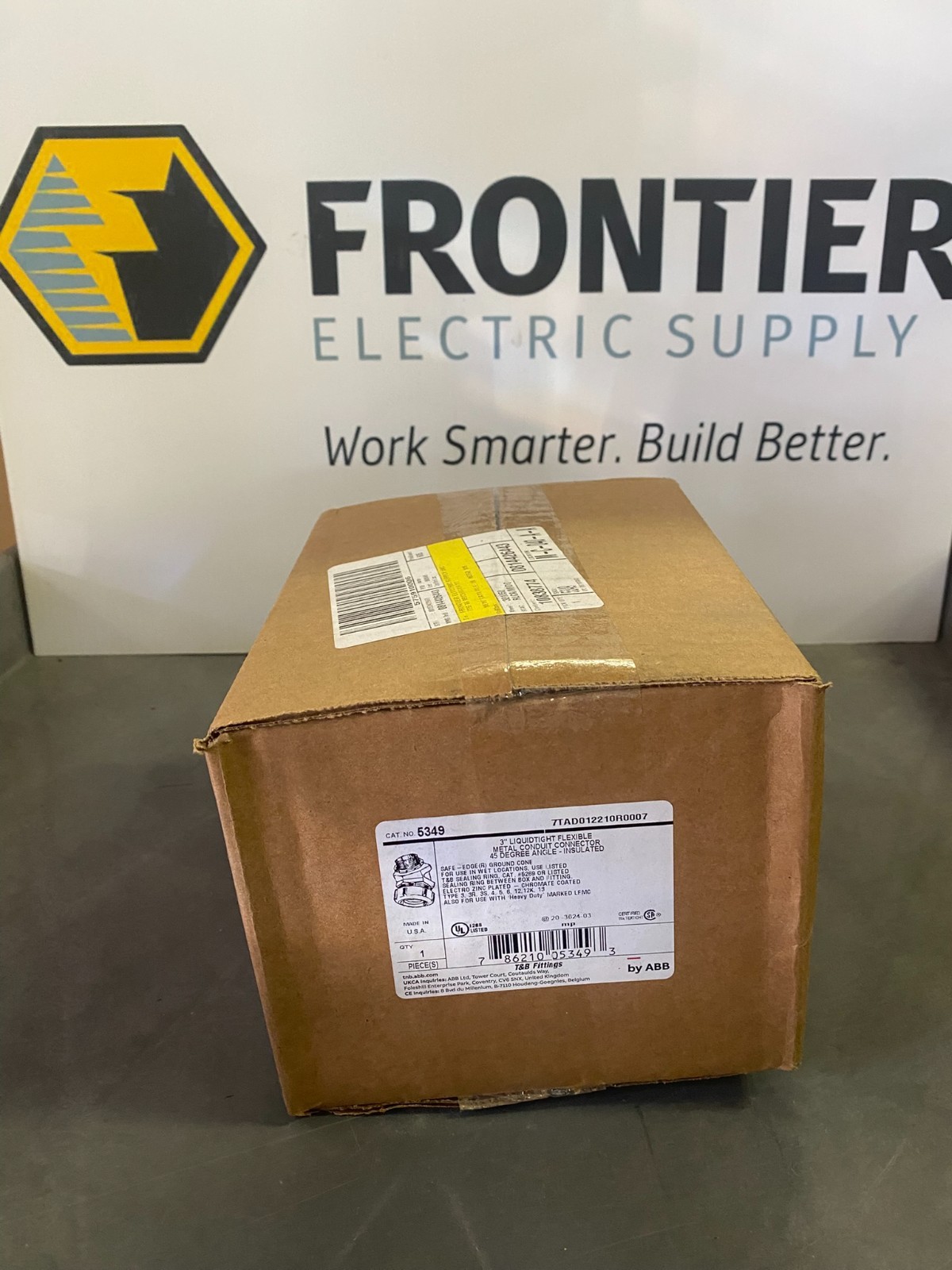 ABB T&B 5349 3″ Liquidtight 45° Connector Malleable Iron Insulated LFMC NEW