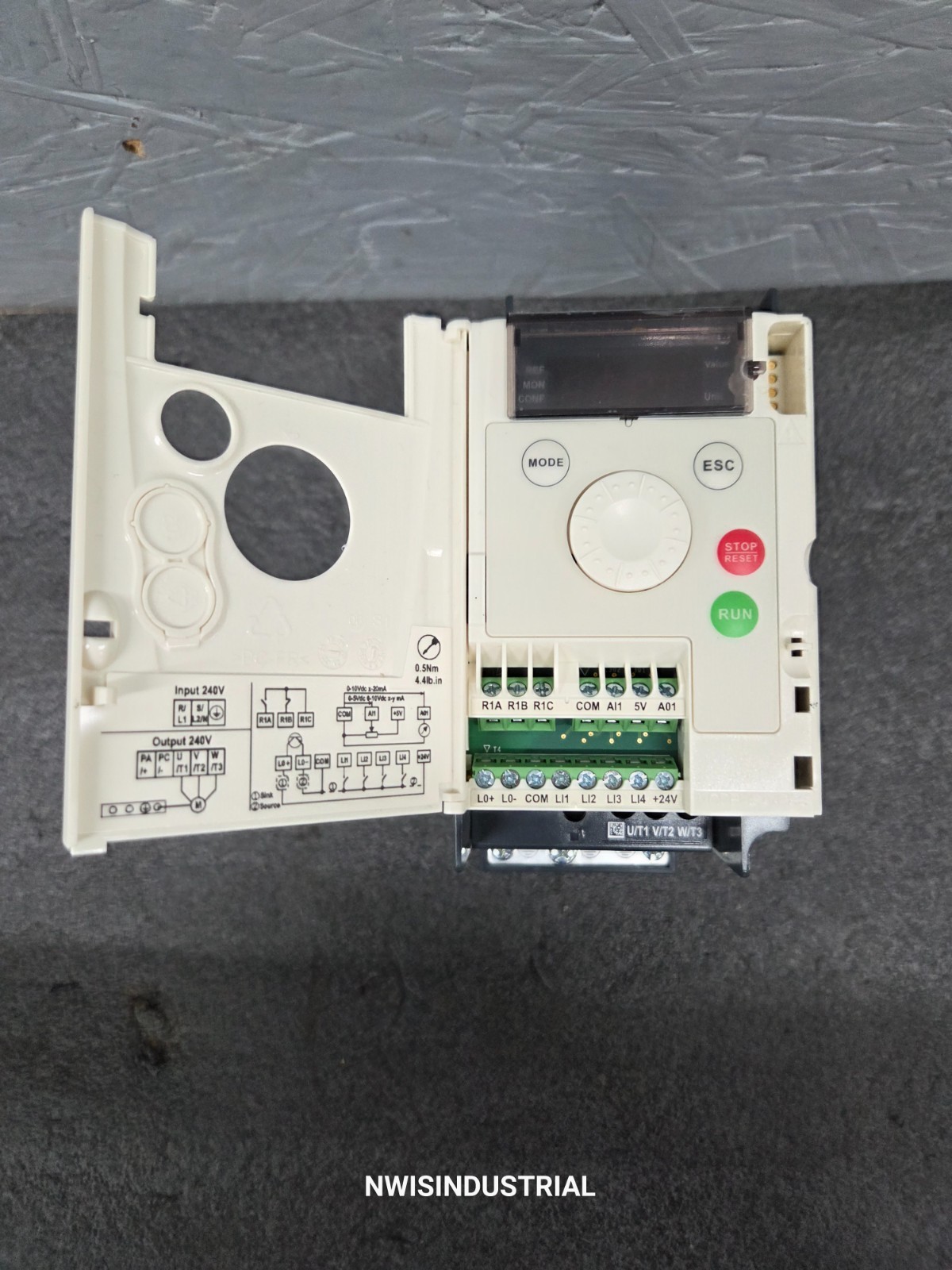 SCHNEIDER ATV12H037M2 VFD AC Motor Drive, 0.5 HP, 200-240V, 1PH in 3PH out