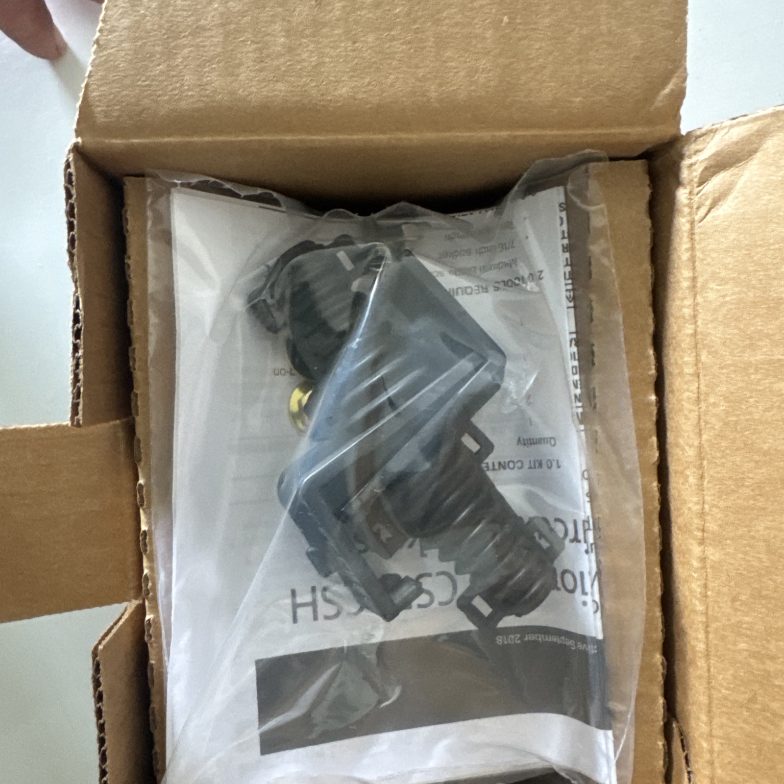 Eaton CSR2200N Type CSR Standard Circuit Breaker – Black