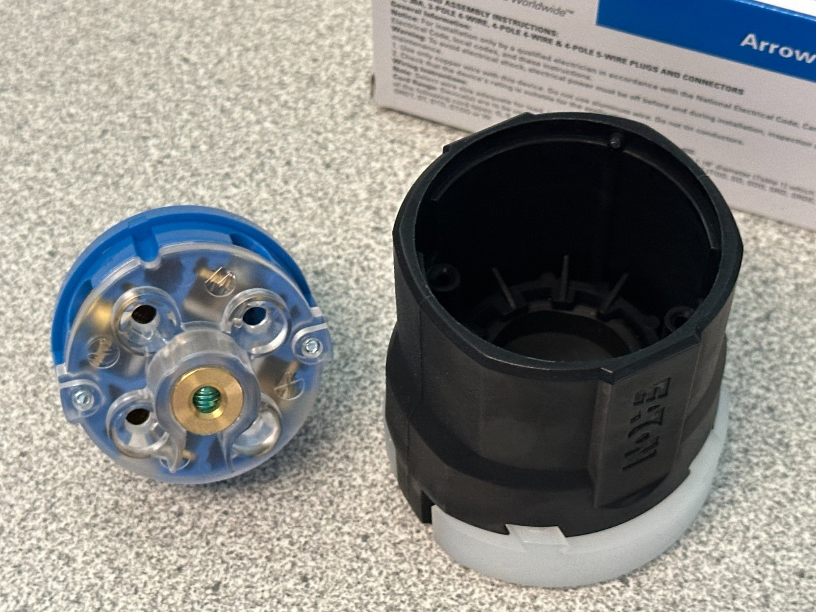 NEW AHCL2130P Eaton Arrow Hart Locking Plug Blue 30A 3ØY 120/208V 4P5W L21-30P