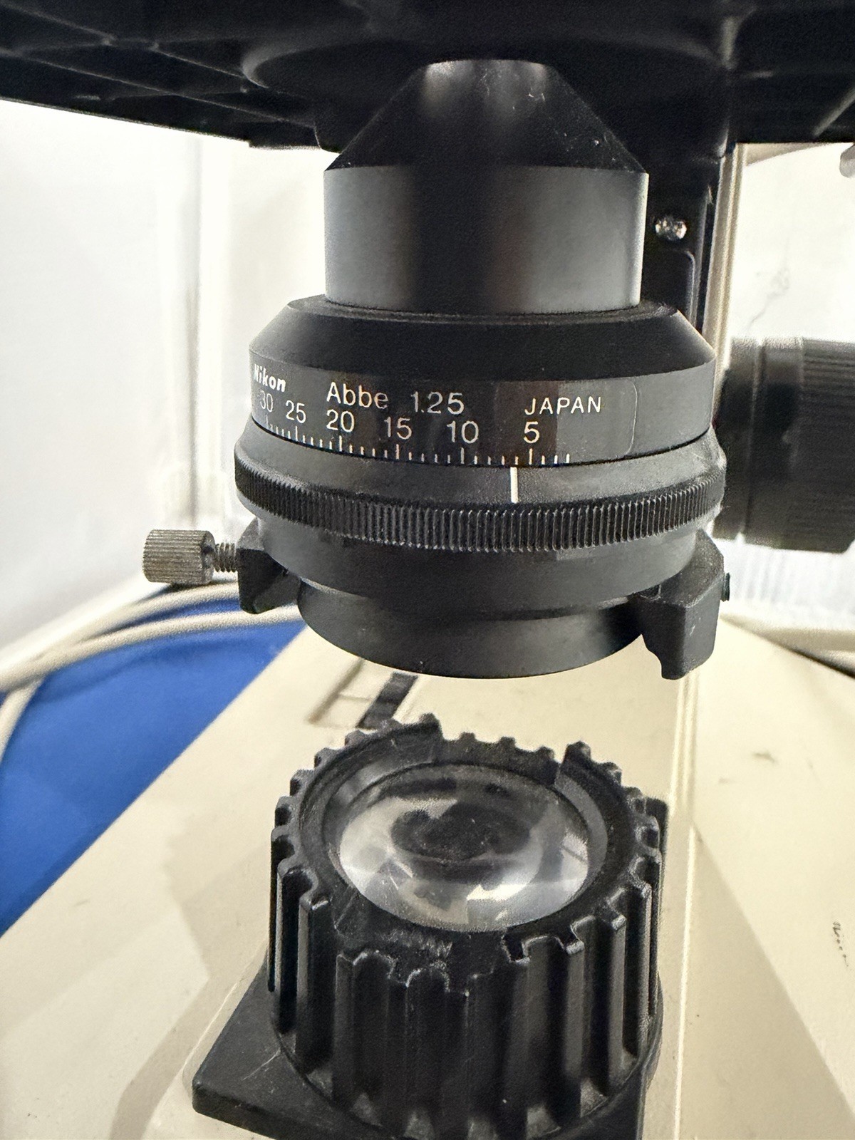 Nikon Alphaphot YS Binocular Microscope with 3 Objectives & Eyepieces
