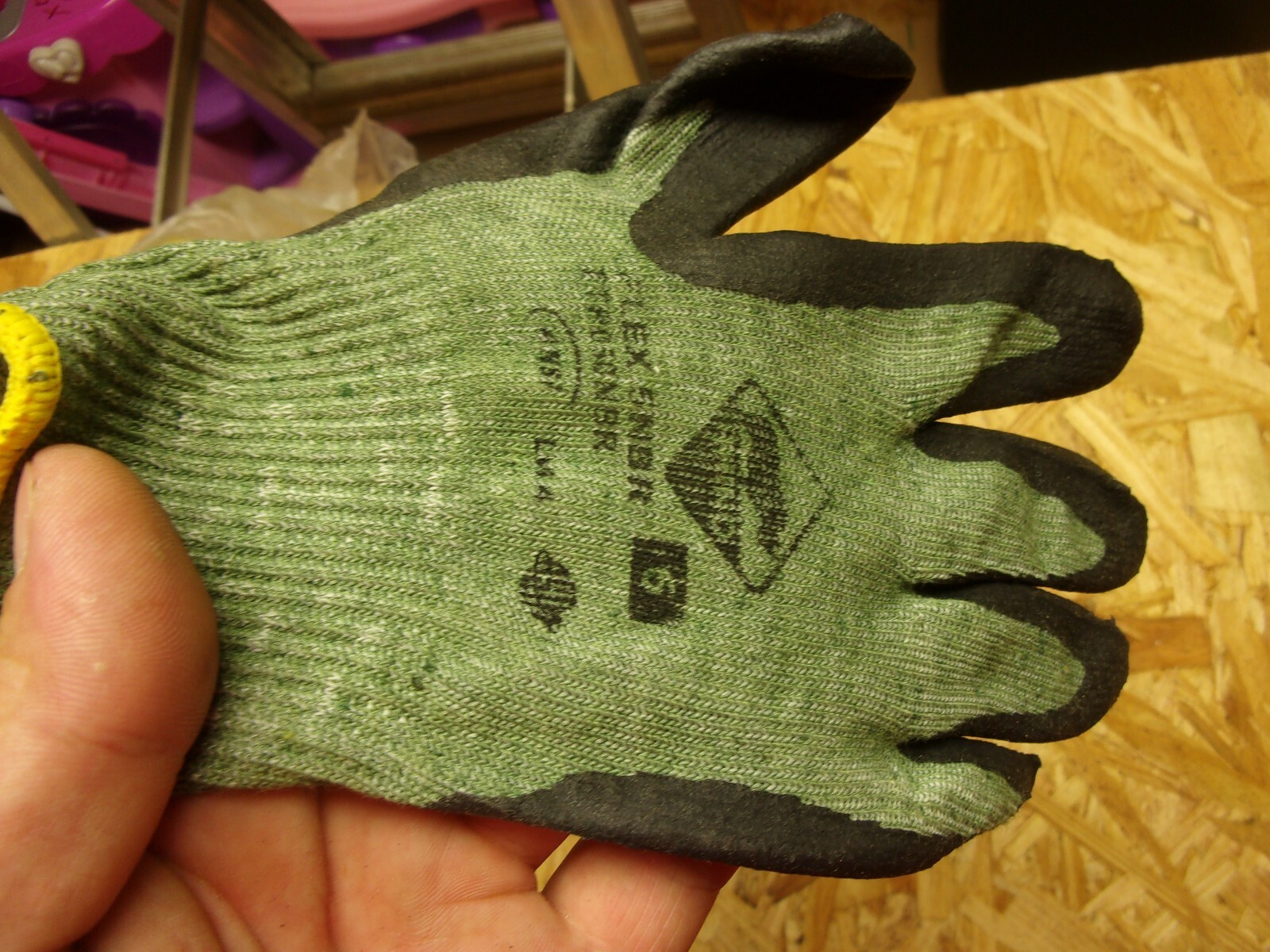 Tilsatec RHINO TTP060NBR LEVEL 4 Cut Resistant Gloves Size 6 12-Pairs 1 Dozen