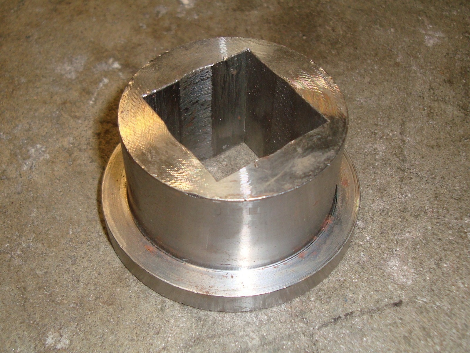 Servis Rhino Mower Blade Carrier Weldment Plate Blade Bolt Weld-On Bushing