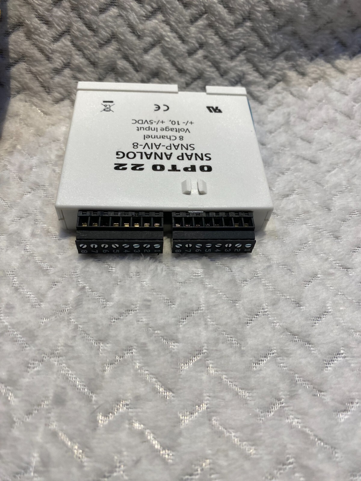 OPTO 22 SNAP-AIV-8