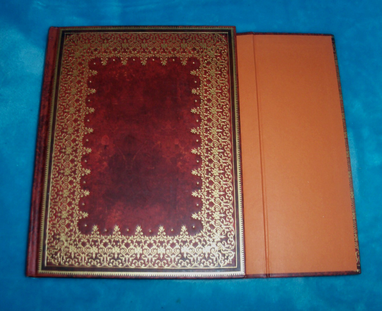 2 Journal / Diary (PAPER BLANKS Mahogany Gold) + (PUNCH STUDIO Purple Peacock)