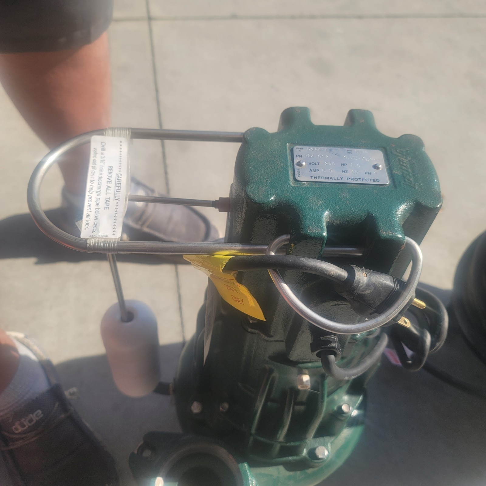 Zoeller D284-E 1 HP 1725 RPM 230VAC 35 Ft Max Head Sewage Ejector Pump