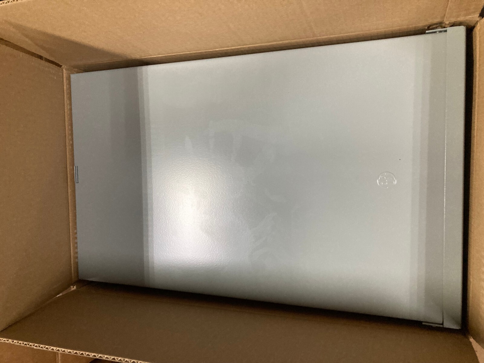 G.E. Main Breaker Load Center Outdoor Panel 125 A Surface Mount TM1212RCUBK1