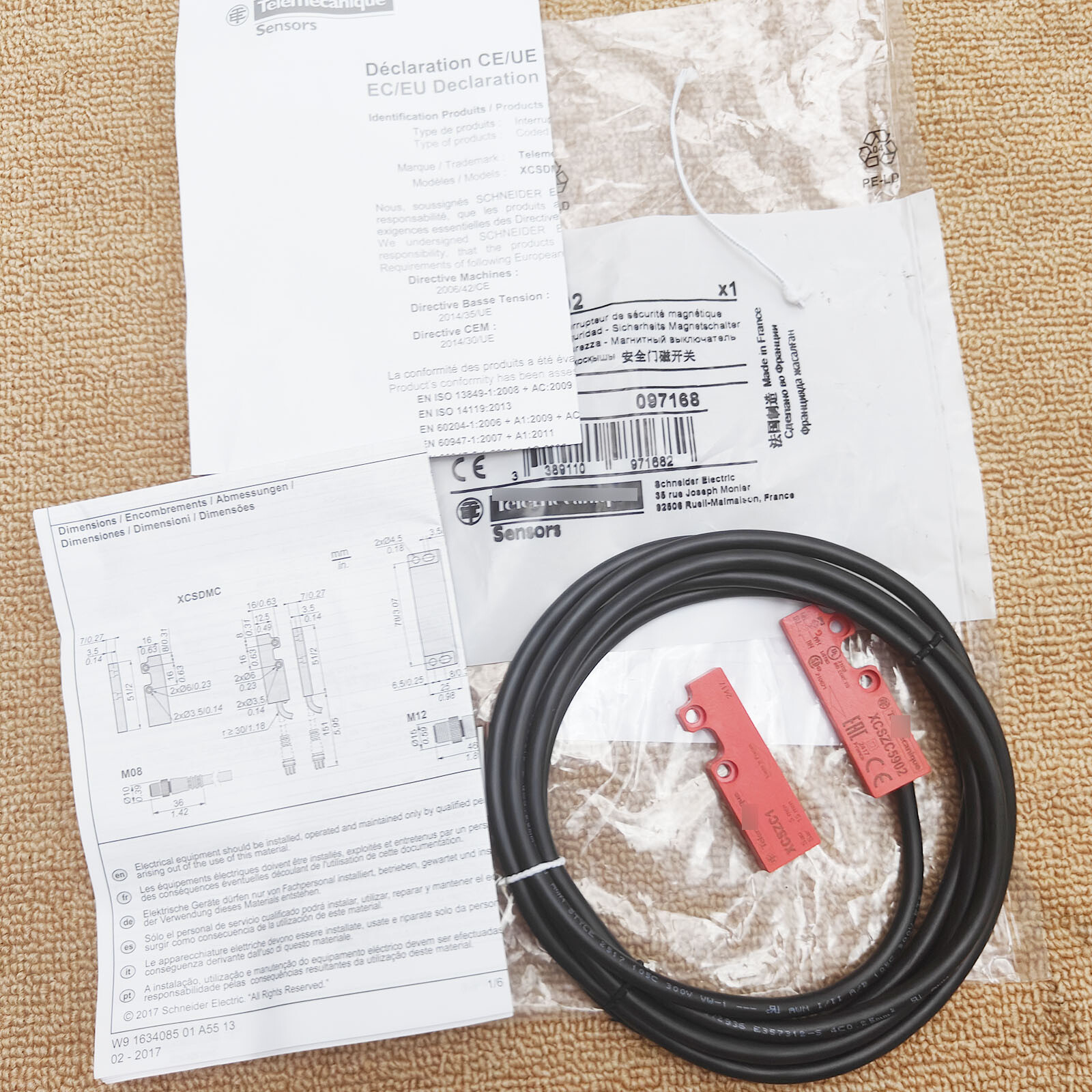NEW Magnetic Safety Switches for XCSZC5902 SCHNEIDER Magnetic Safety Switches