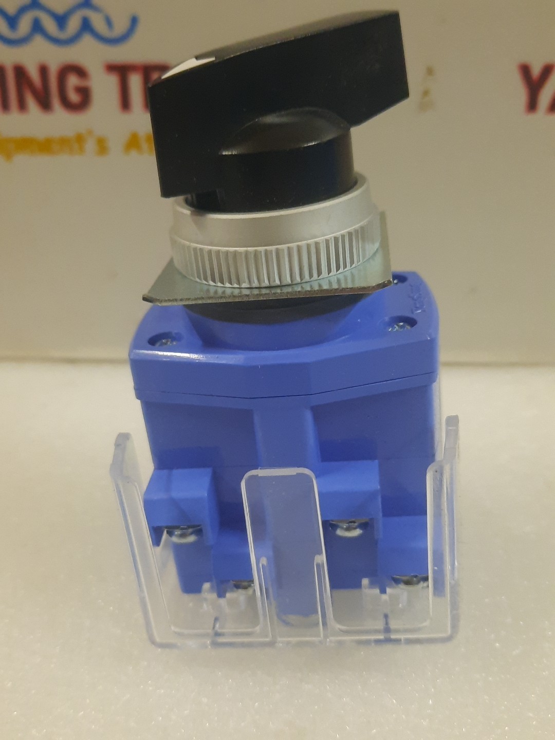 YongSung YSDNC2201-39MO10BW Cam Switch AC 220V 10A Rotary Selector Switch