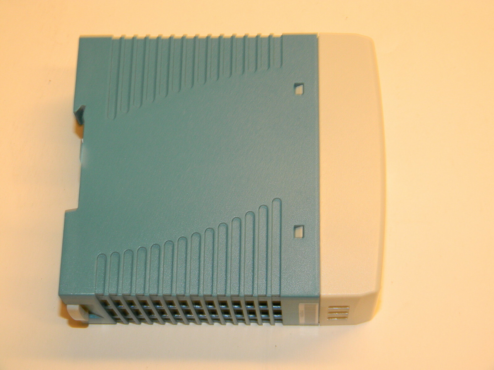 Moxa MDR-40-24 DIN-rail 24 VDC power supply with 40W/1.7A, 85 to 264 VAC