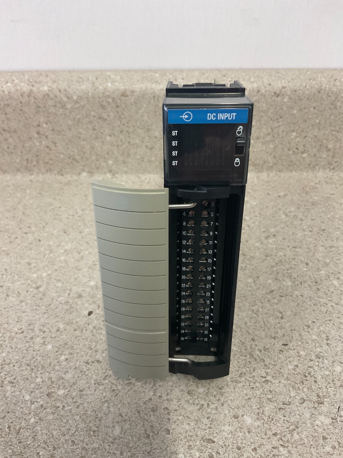 Allen Bradley 1756-IB32