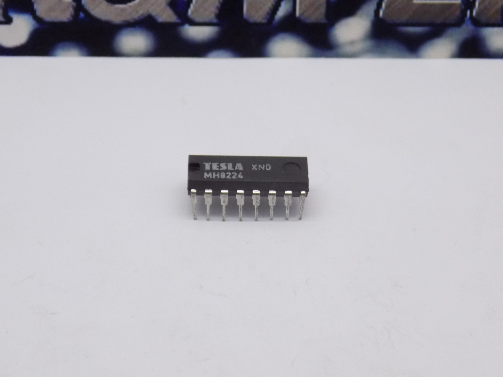 2x Tesla MH8224 Bipolar logic ICs, peripheral circuits microprocessor system