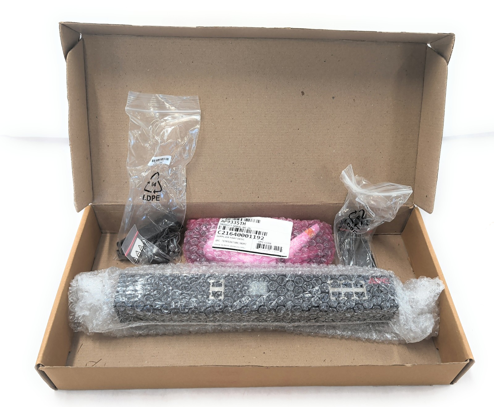 New APC NBPD0150 Net Botz 150 1U Rack Sensor Six Sensor Ports RJ-45