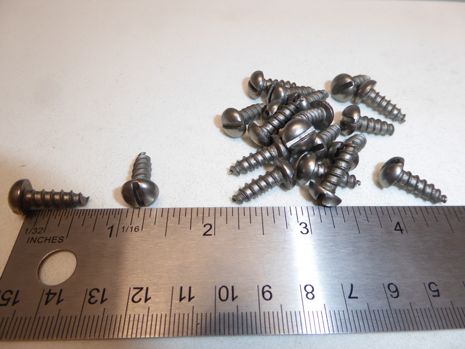 #12 x 5/8″ Rnd Hd Steel Slotted Tapping Sheet Metal Screw VINTAGE USA NEW Qty 20