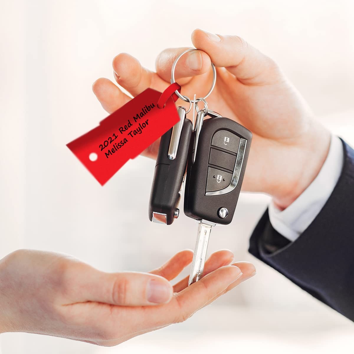 RED Self-Locking Arrow Key Tags (1,000 per pack) 1000 Tags, Fire Engine Red