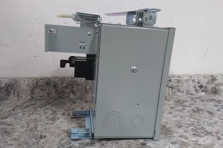 GE SB37EBG 240VAC 70 Amps 3 Poles 3 Phase Bus Plug