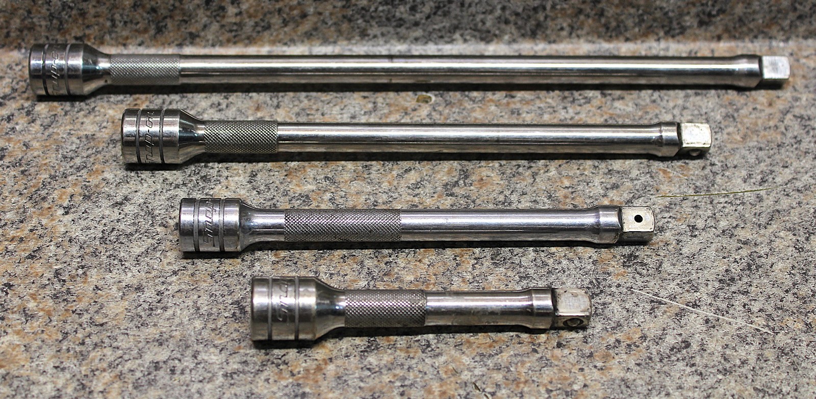 Snap-On Knurled Friction Ball Extension Tool Set