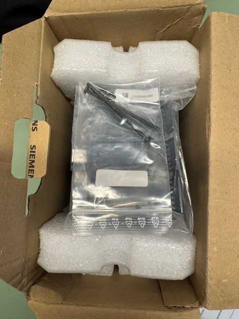 Siemens 3VA5222-6EC31-0AA0 225A , 3-Pole, 600V Circuit Breaker