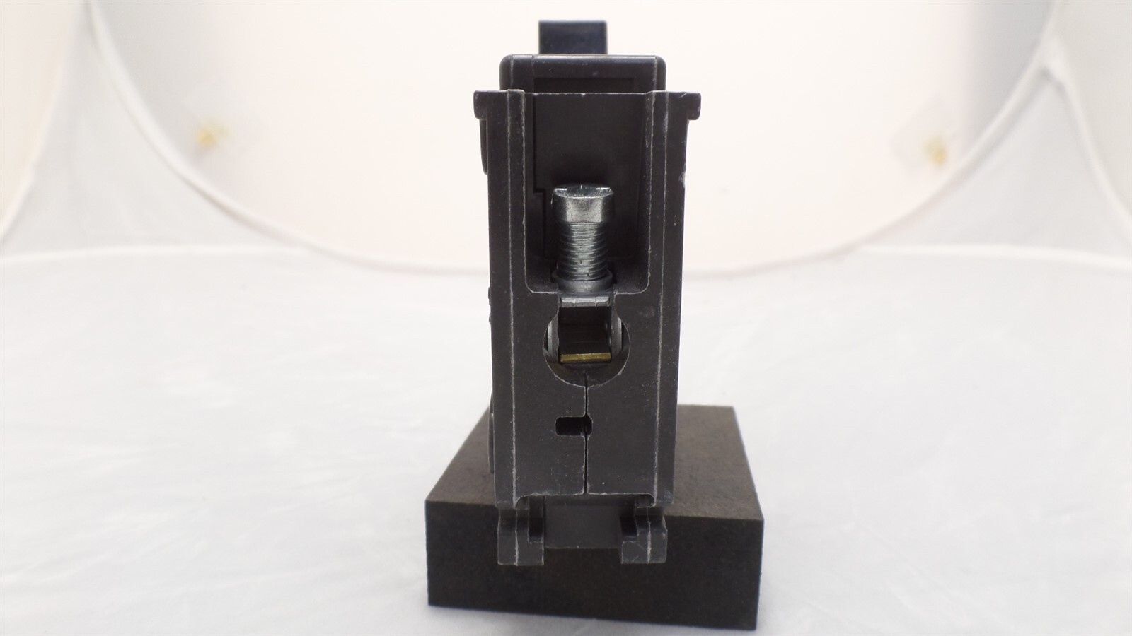EATON BR115 BR 15A AMP 120/240V VOLTS SINGLE-POLE CIRCUIT BREAKER