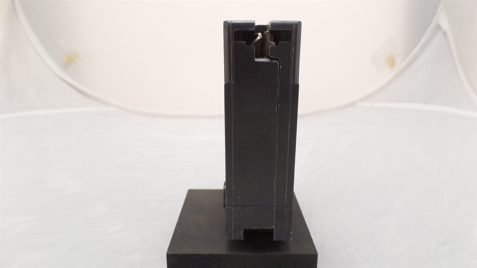 EATON BR115 BR 15A AMP 120/240V VOLTS SINGLE-POLE CIRCUIT BREAKER