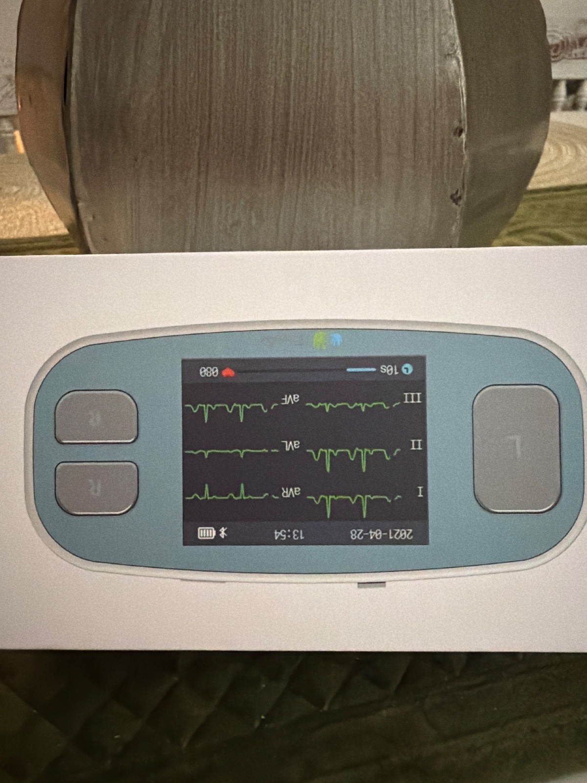 Smart ECG Device | 6 Channels | PC & Smartphone Connectivity
