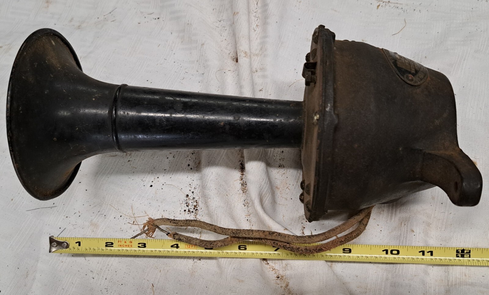 Vintage Benjamin Electric Mfg Industrial Signal Horn Used