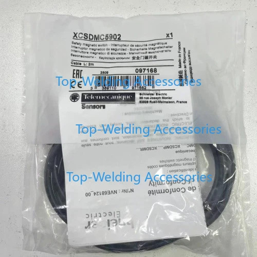 NEW Schneider XCSZC5902 Magnetic Safety Switches