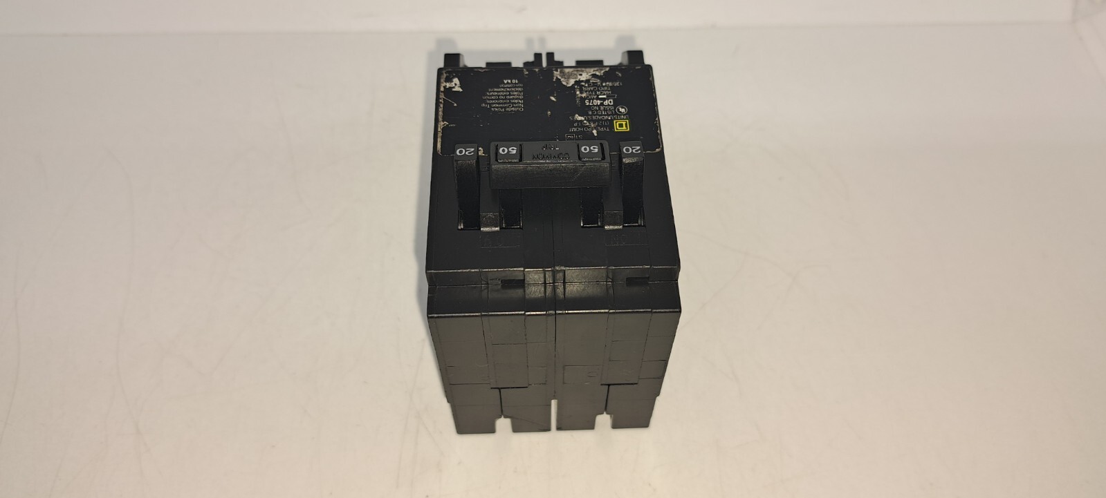 Square D HOMT2020250 240V Non-Common Trip Circuit Breaker