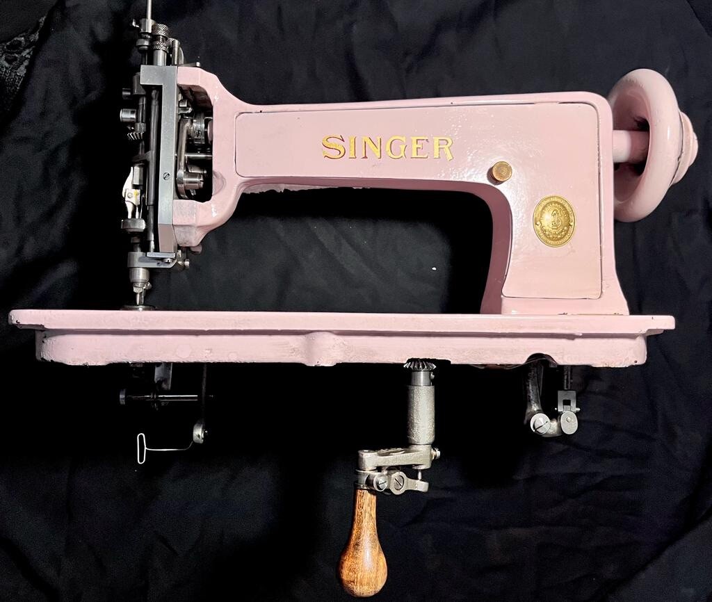 Singer 114w103 Chain stitch & Moss Stitch Embroidery Machine head only