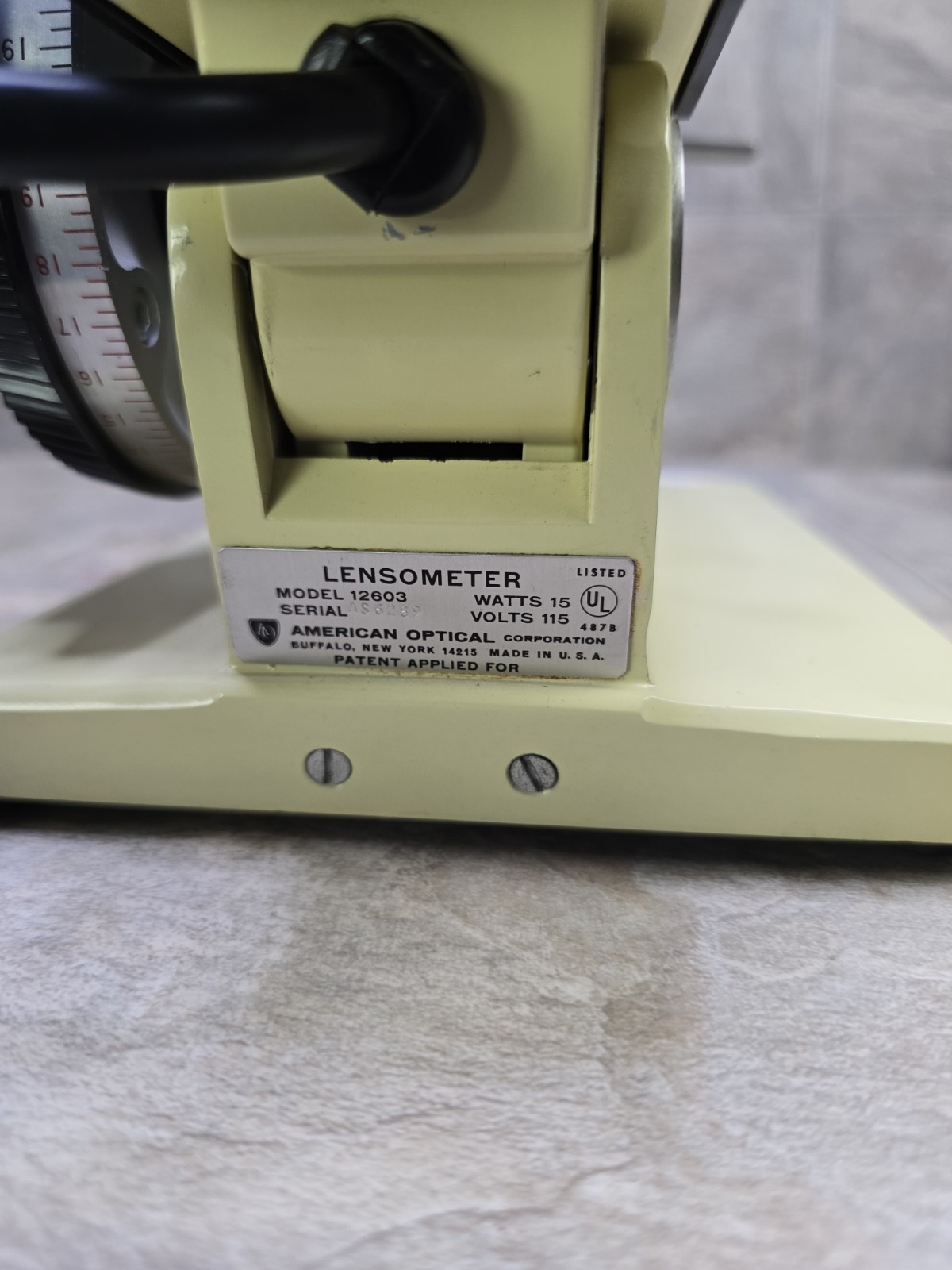 American Optical LENSOMETER (model:12603) 15 Watts /115 Volts