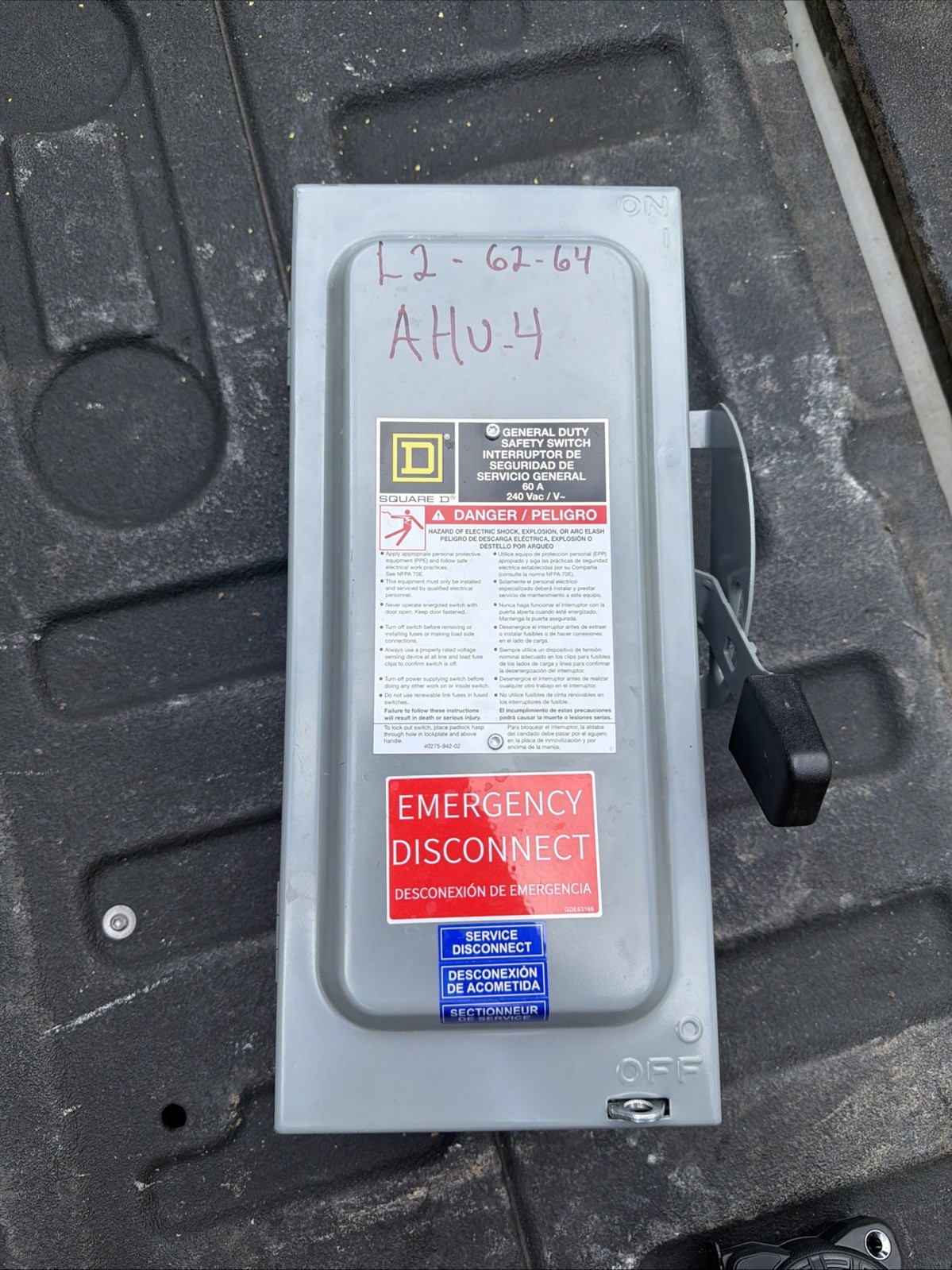 SQUARE D D222N FUSIBLE SAFETY SWITCH 60 AMP 240V LG