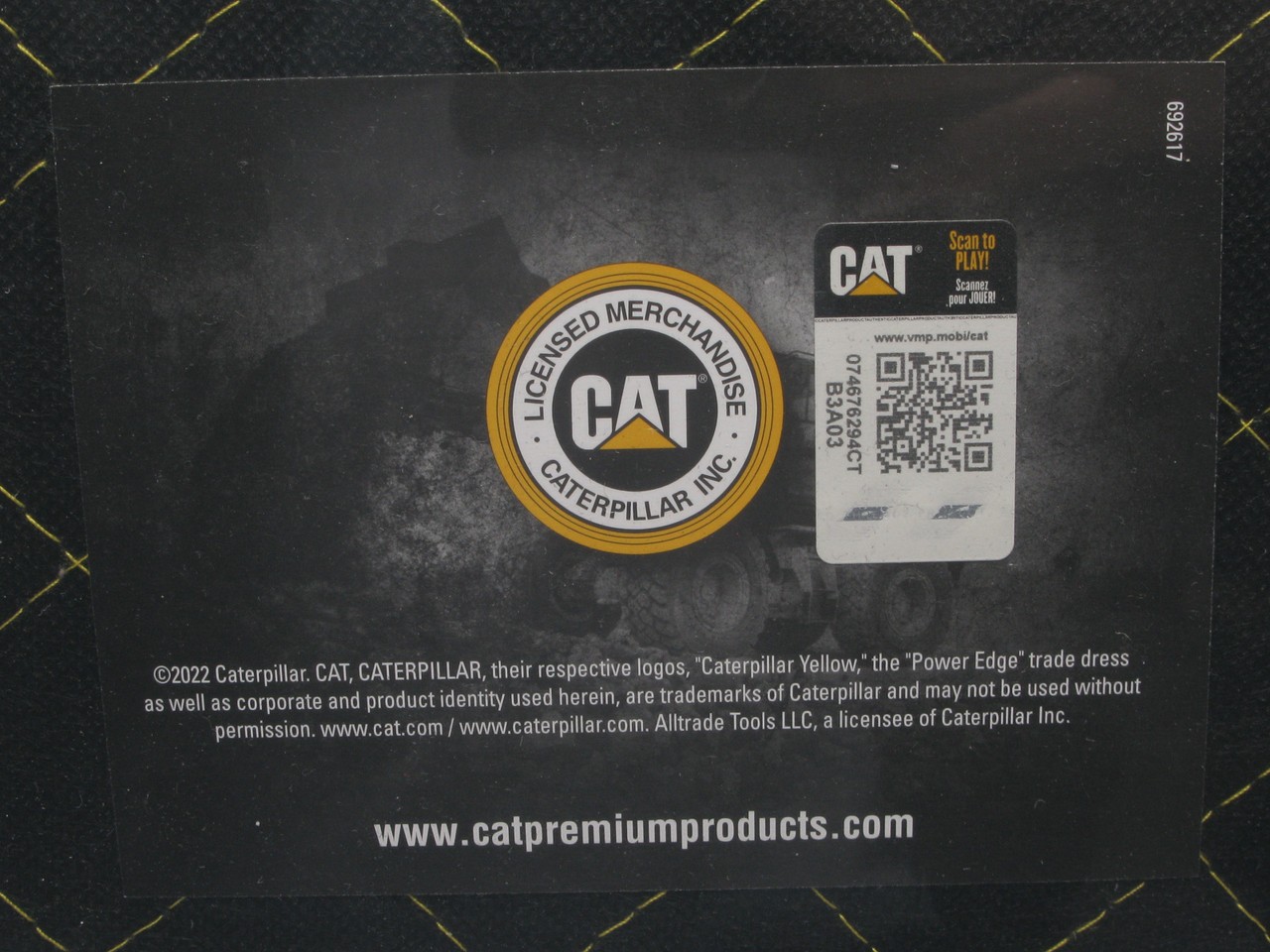 Cat 243044, Non-Woven Utility Padded Moving / Utility Blankets 72″ x 80″ – 2 Pac