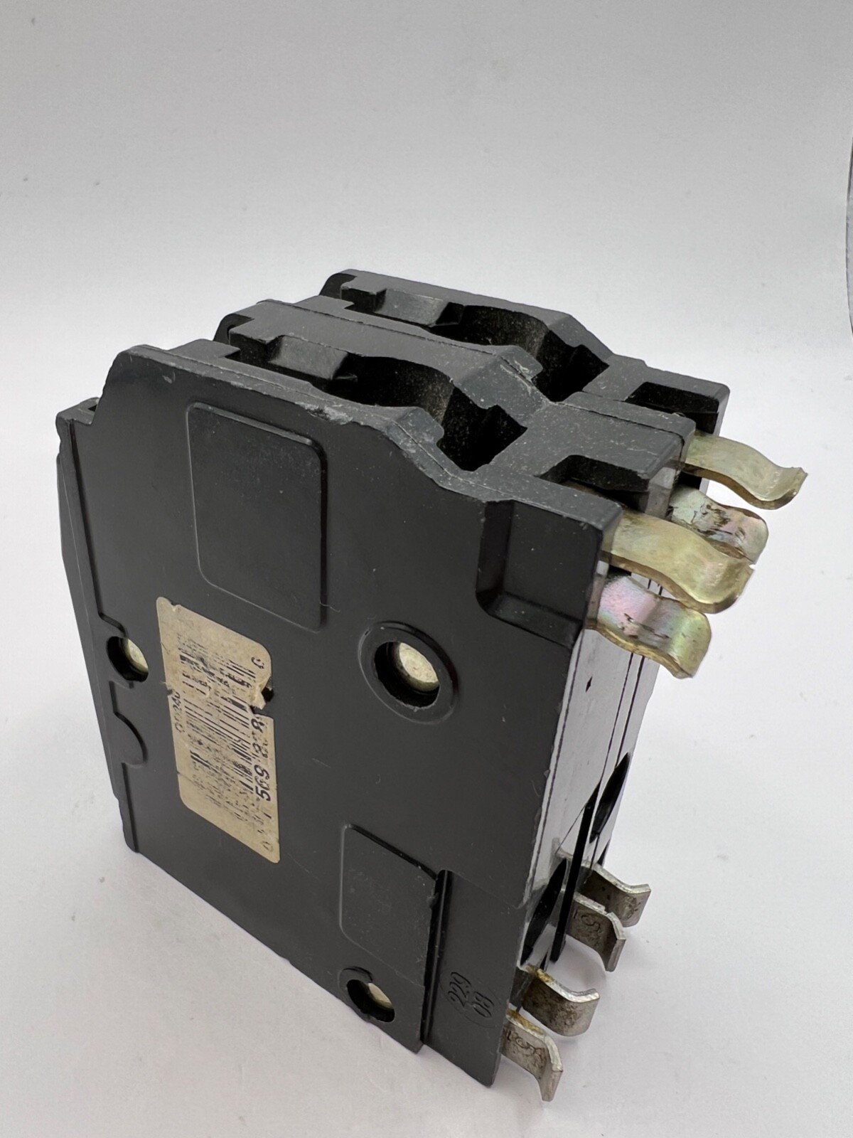 Square D QO240 2 Pole 40 Amp 120/240 V AC Type QO Plug In Yellow Circuit Breaker