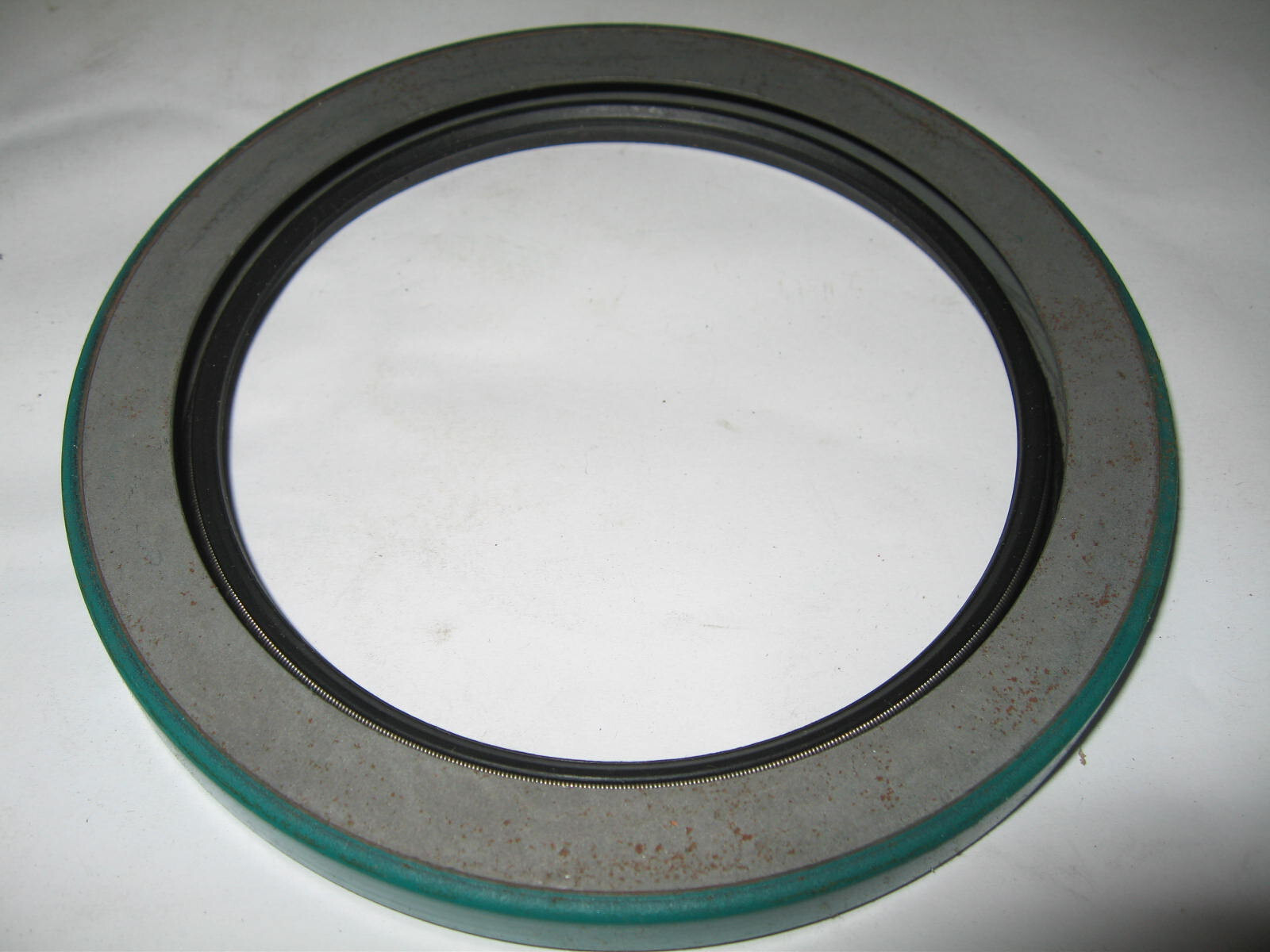 SKF 37532 Single Lip Oil Seal, 3.750″ Shaft, 4.999″ OD, 0.438″ W, CRWH1, Nitrile