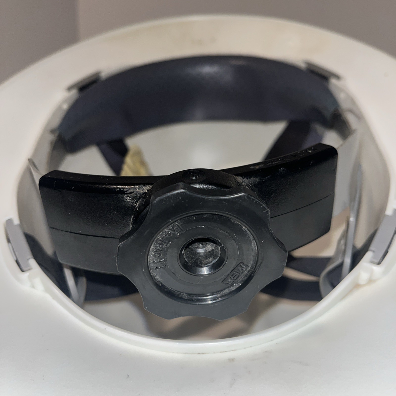 MSA V-Gard ANSI Z89.1 Class E / G 1997 White Medium 7 Safety Hard Hat CEMEX WEAR