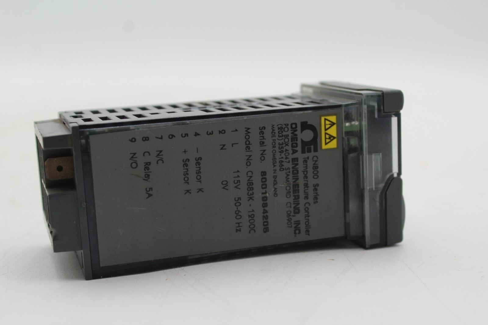 Omega CN800 Temperature Controller CN883K-1200C