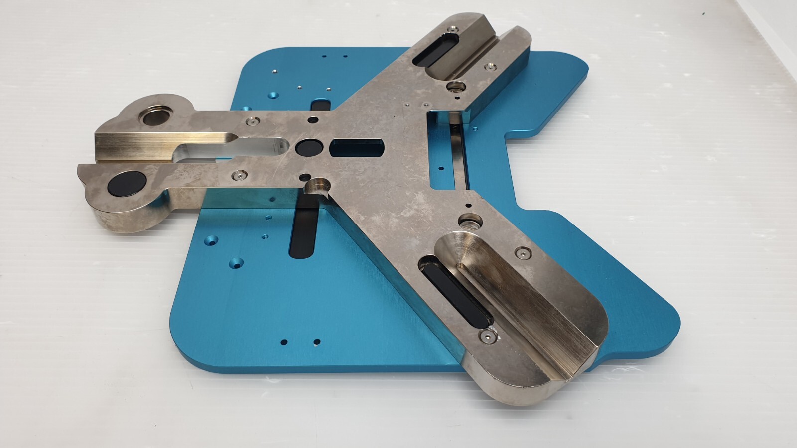 Microtool Technology 300mm to 150mm Adapter, Part No. AM-3006-150 Bruker