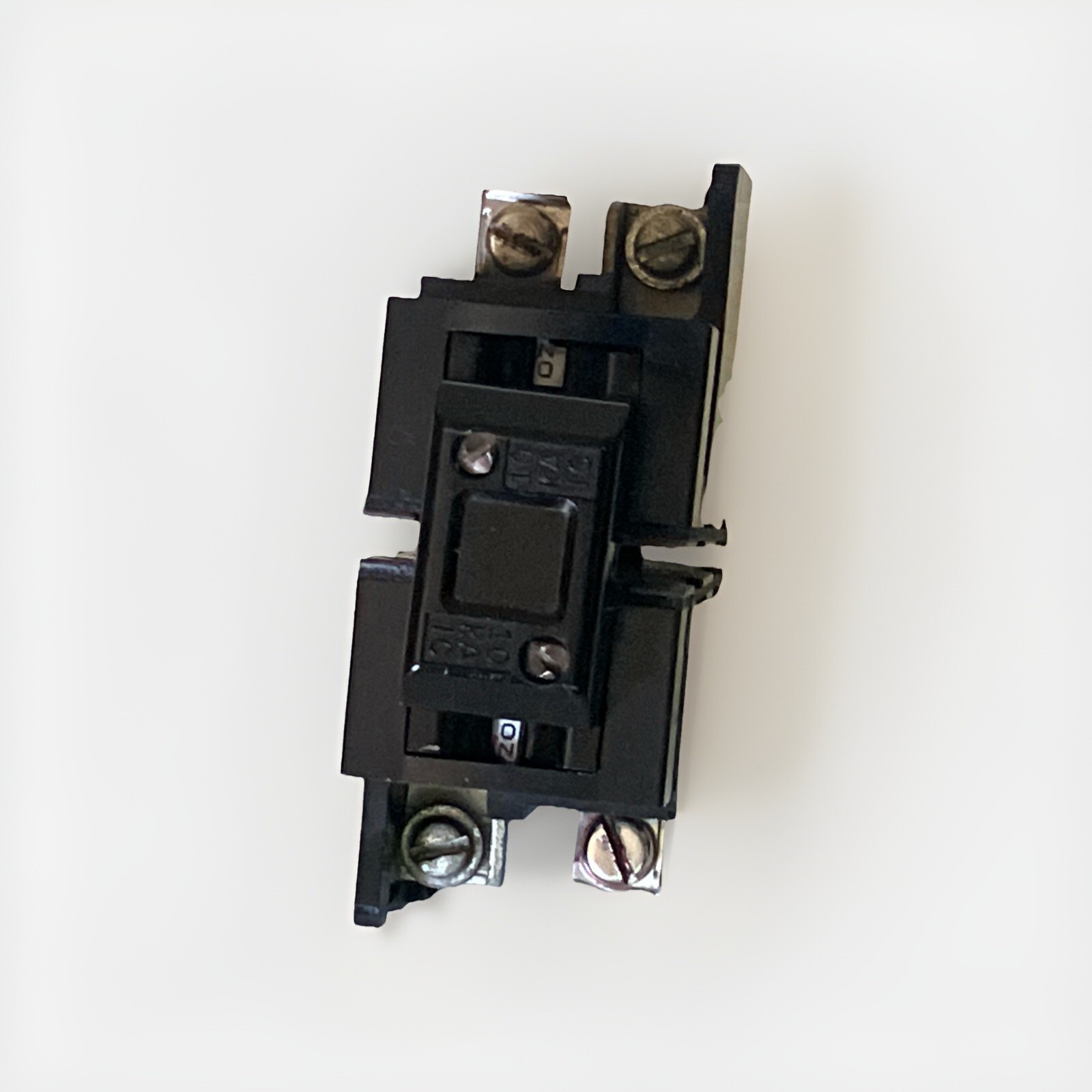 Bulldog P220, 20 Amp, 120-240 Volt, 2 Pole Pushmatic Circuit Breaker-
