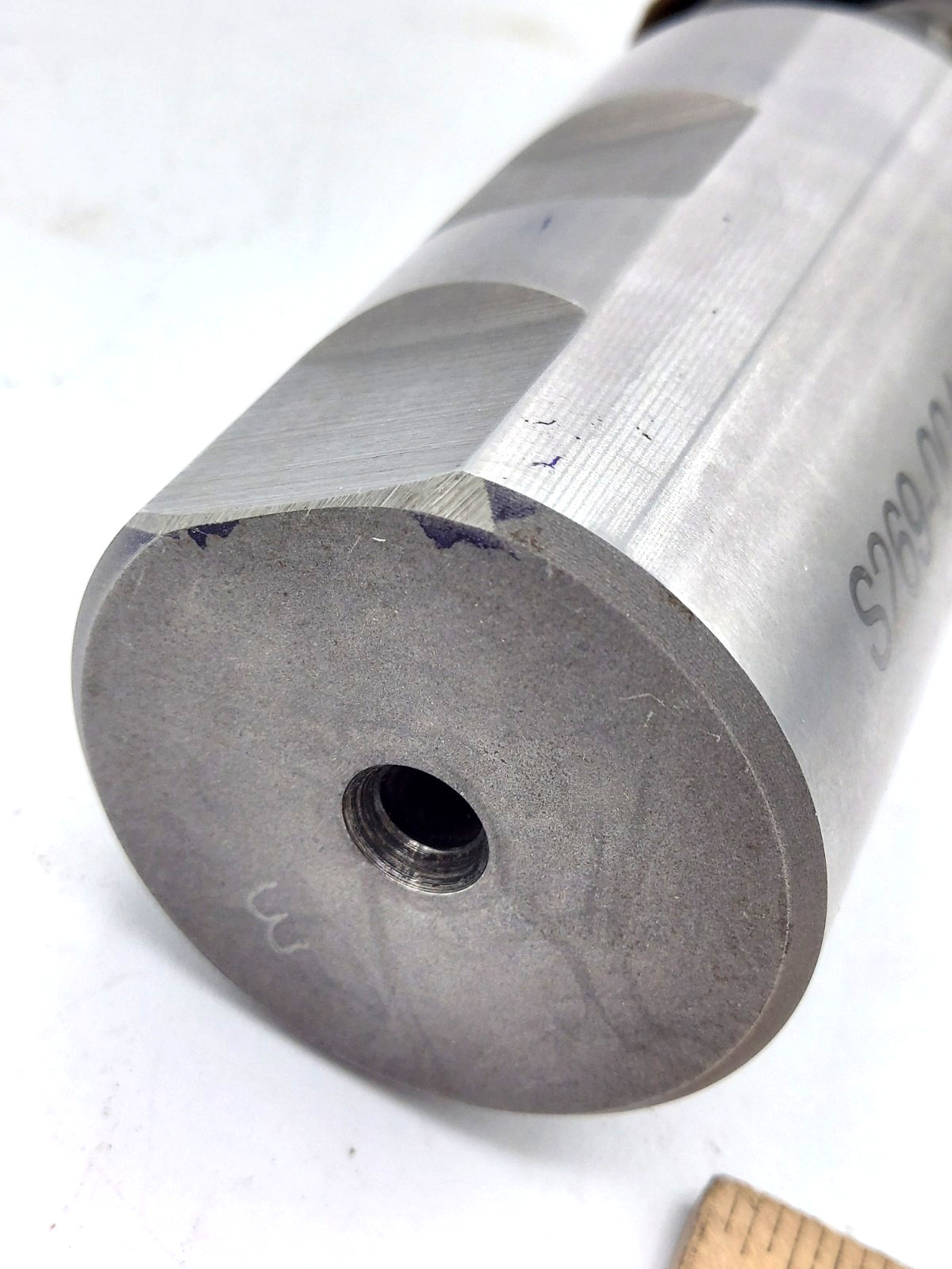 Kennametal M881910.375T 2″ Shank 9″ LOC 3/8″ Rad 6-Flute Carbide End Mill BOEING