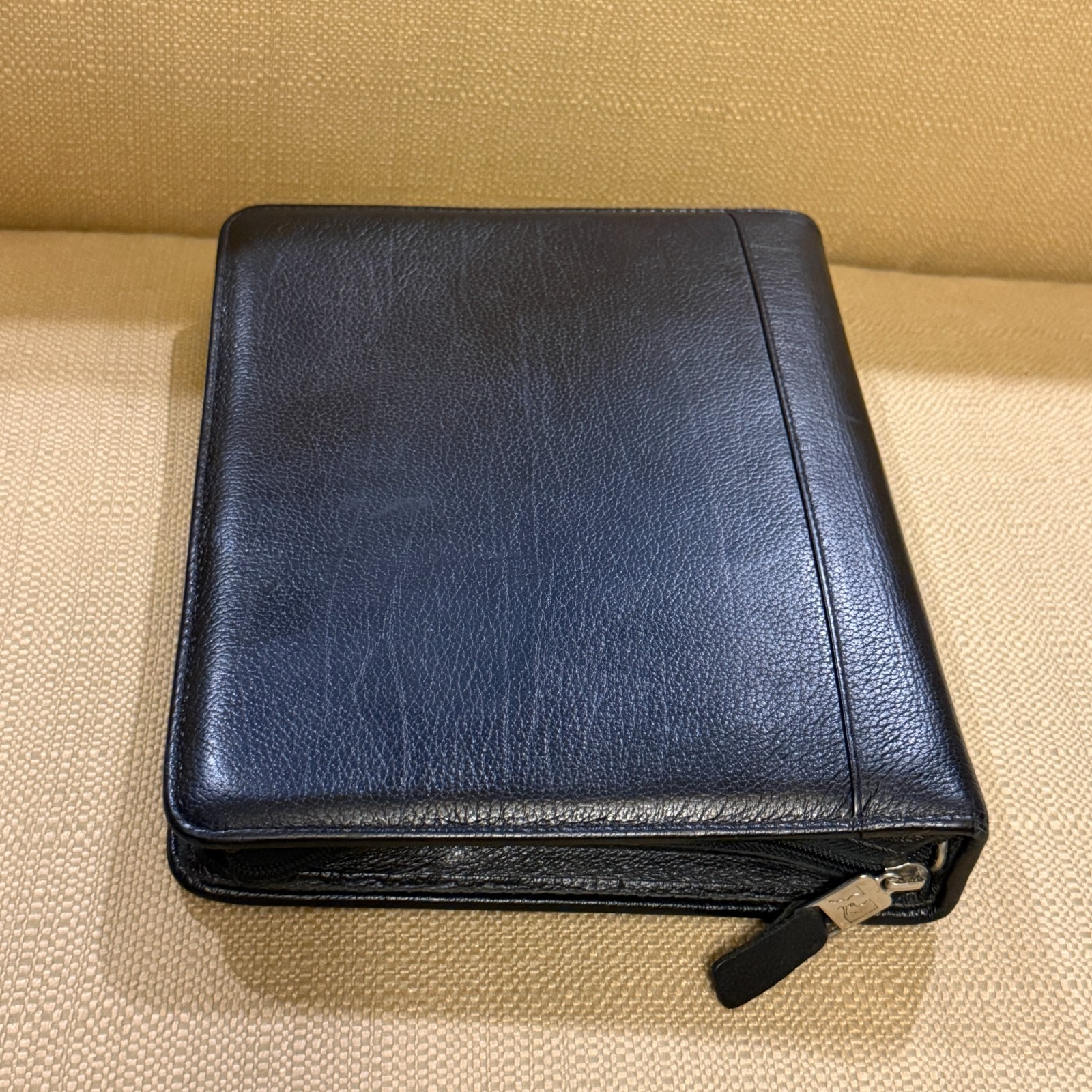 Franklin Quest Classic Black Pebble Leather Zip Around Binder 7-Ring Organizer