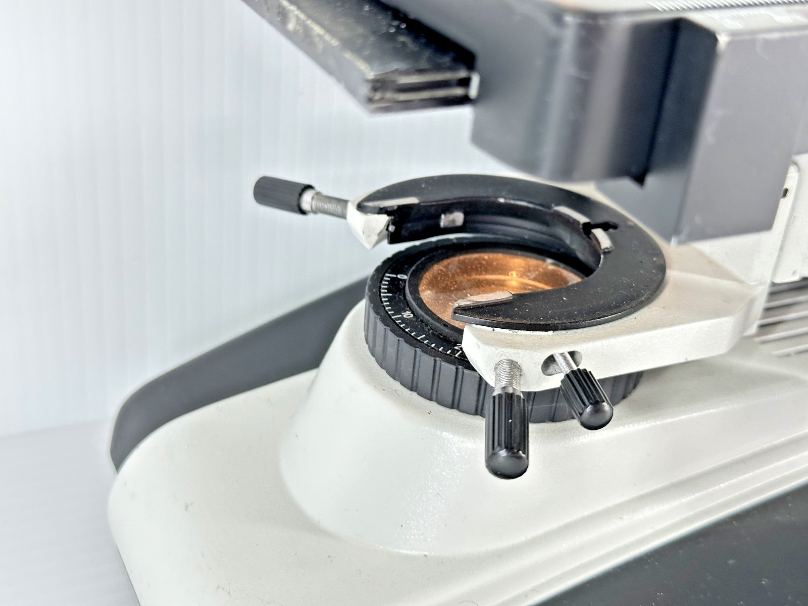 Unbranded Compound Laboratory Microscope EA 4x 10x 40x 100x Objectives