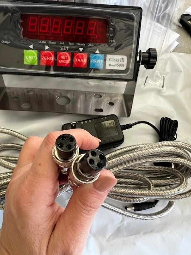 PS-IN202 LED or LCD Scale Indicator with 4+4 Cable included