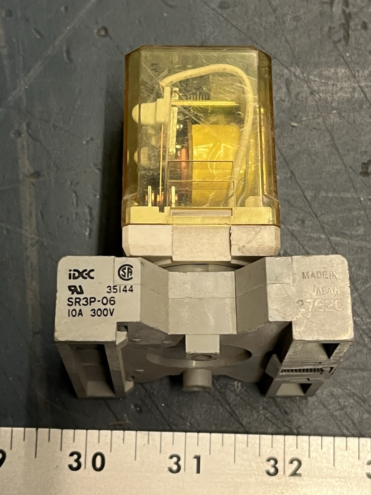 IDEC RR3PA-ULAC120V Relay AC 120V 50/60Hz 10A