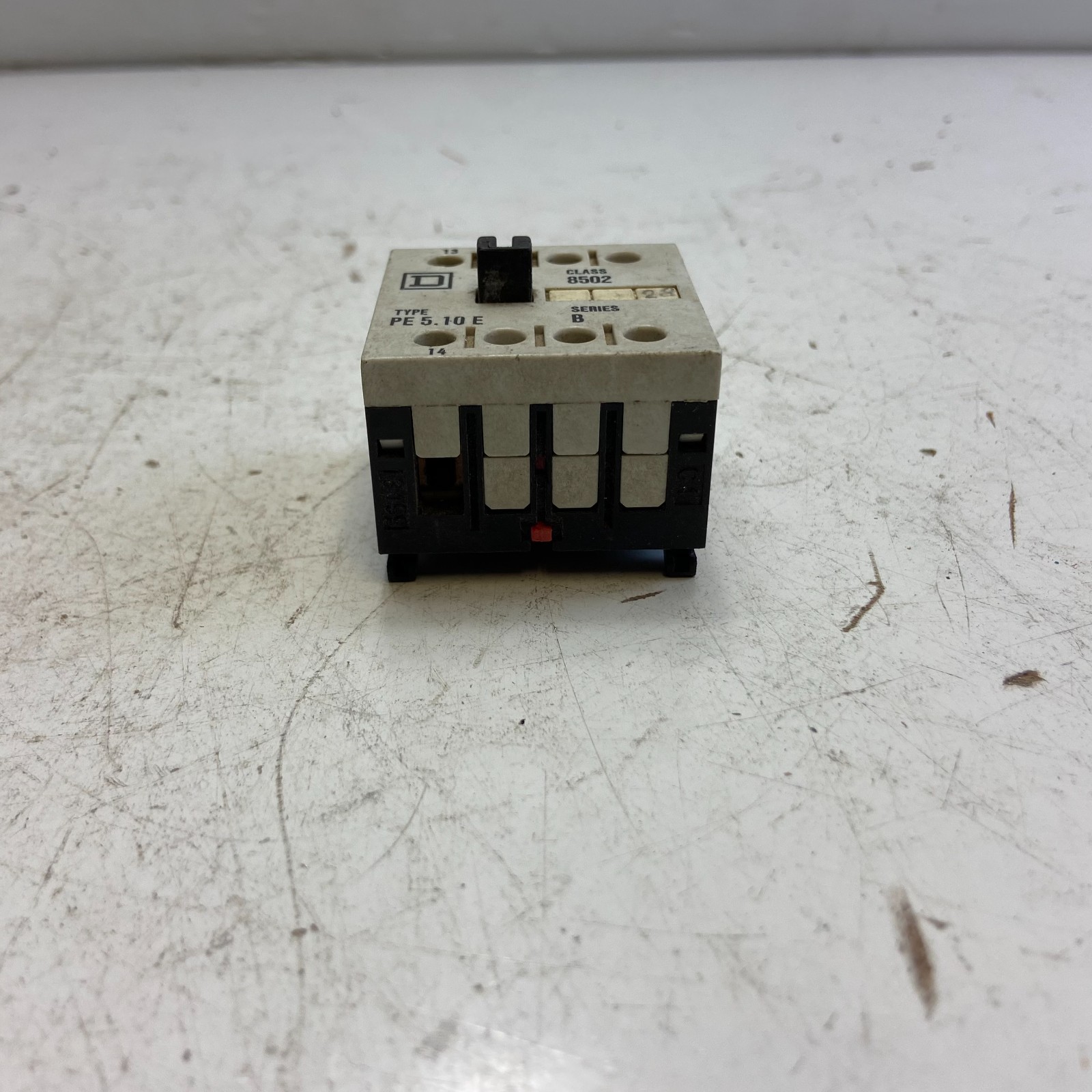 SQUARE D 8502-P5.10 Auxiliary Contact Block Ser. B 12A
