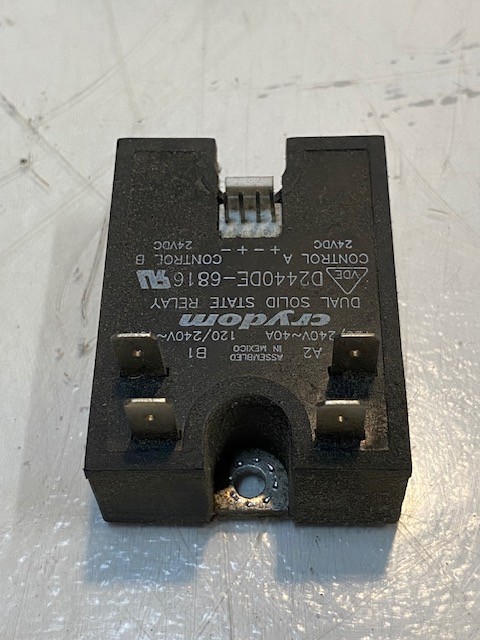 Crydom D2440DE-6816 Turbo Chef NGC-3005 Solid State Dual Voltage Relay USED