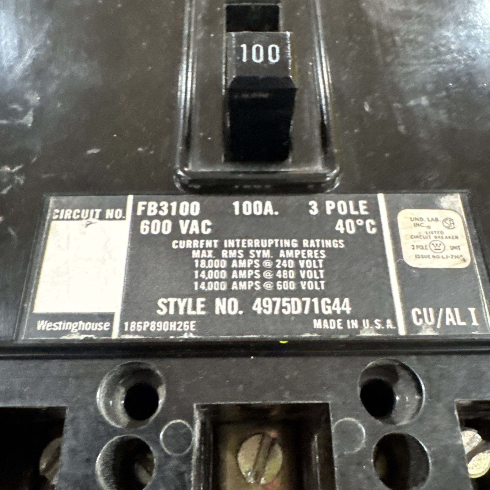 Westinghouse 3P 100A FB3100 600V 3 Pole 100 Amp 4975D71G44 Shunt Trip *Chipped*